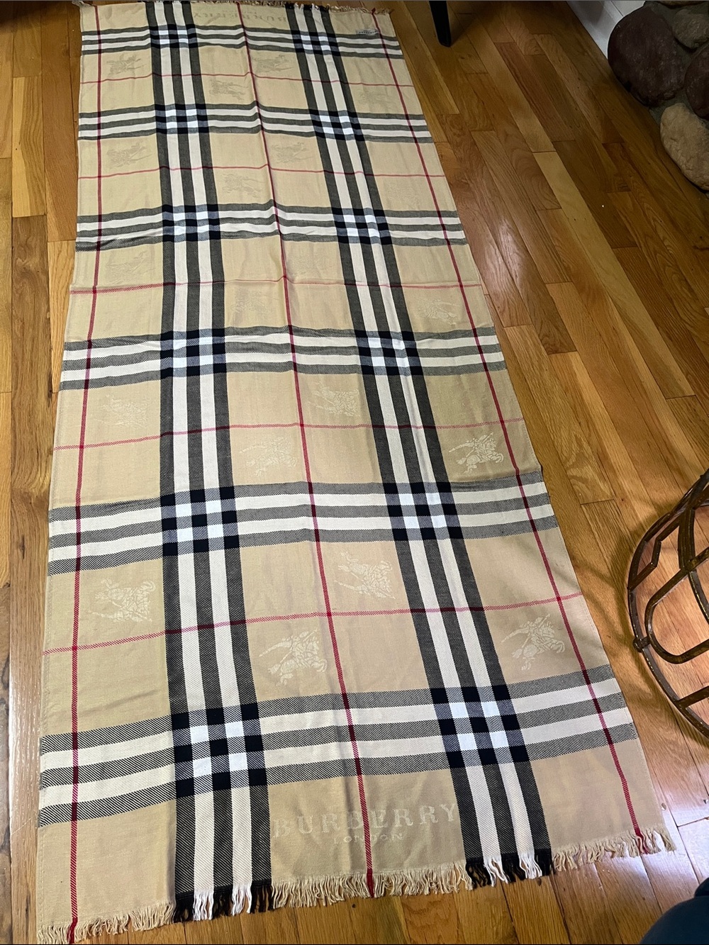 Burberry Beige Black White Check Fringe Scarf with Red Trim